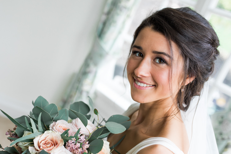 Pretty Soft Country Garden Pastel Wedding Ideas https://www.ellielouphotography.co.uk/
