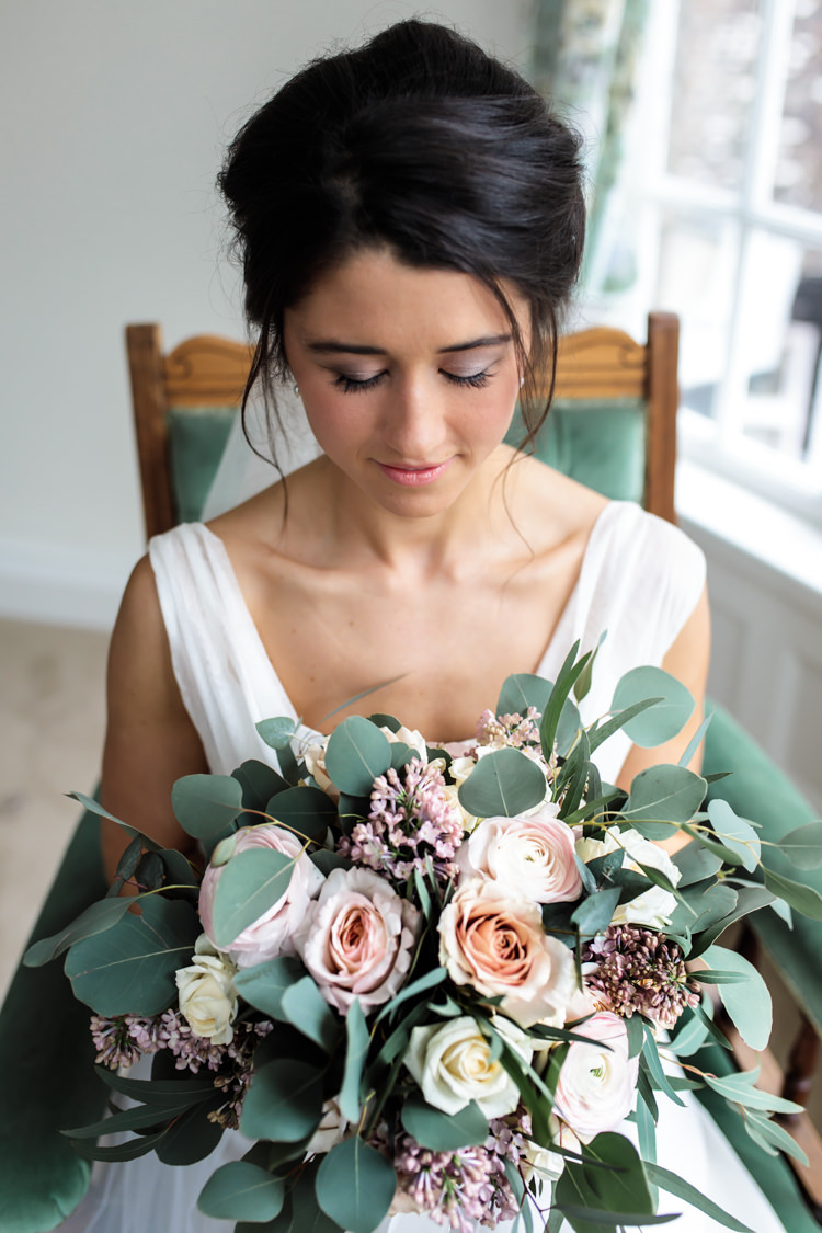 Eucalyptus Rose Ranunculus Bouquet Ribbon Flowers Bride Bridal Pretty Soft Country Garden Pastel Wedding Ideas https://www.ellielouphotography.co.uk/
