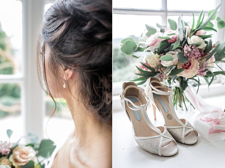 Pretty Soft Country Garden Pastel Wedding Ideas https://www.ellielouphotography.co.uk/