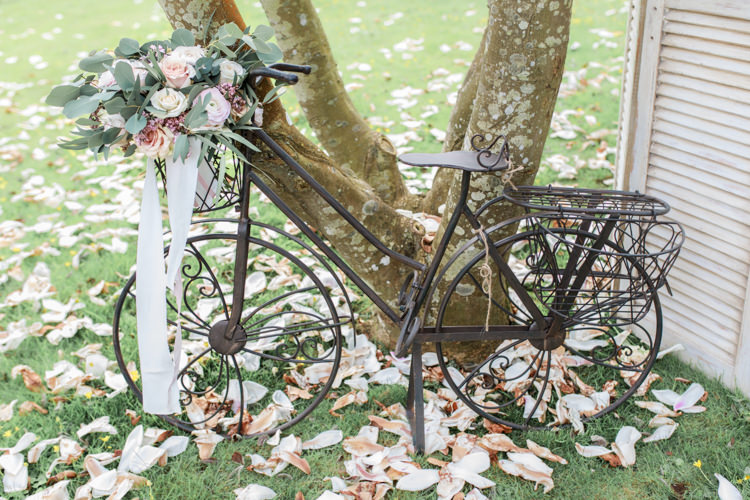 Bicycle Decor Eucalyptus Rose Ranunculus Bouquet Ribbon Flowers Bride Bridal Pretty Soft Country Garden Pastel Wedding Ideas https://www.ellielouphotography.co.uk/