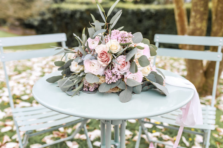 Eucalyptus Rose Ranunculus Bouquet Ribbon Flowers Bride Bridal Pretty Soft Country Garden Pastel Wedding Ideas https://www.ellielouphotography.co.uk/