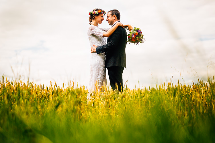 Rustic Relaxed Seasonal Floral Barn Wedding https://www.faircloughphotography.co.uk/