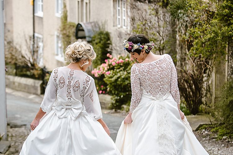 Dresses Fashion Gown Bride Bridal Beautiful Countryside Wedding Ideas Inspiration http://www.georginabrewster.com/