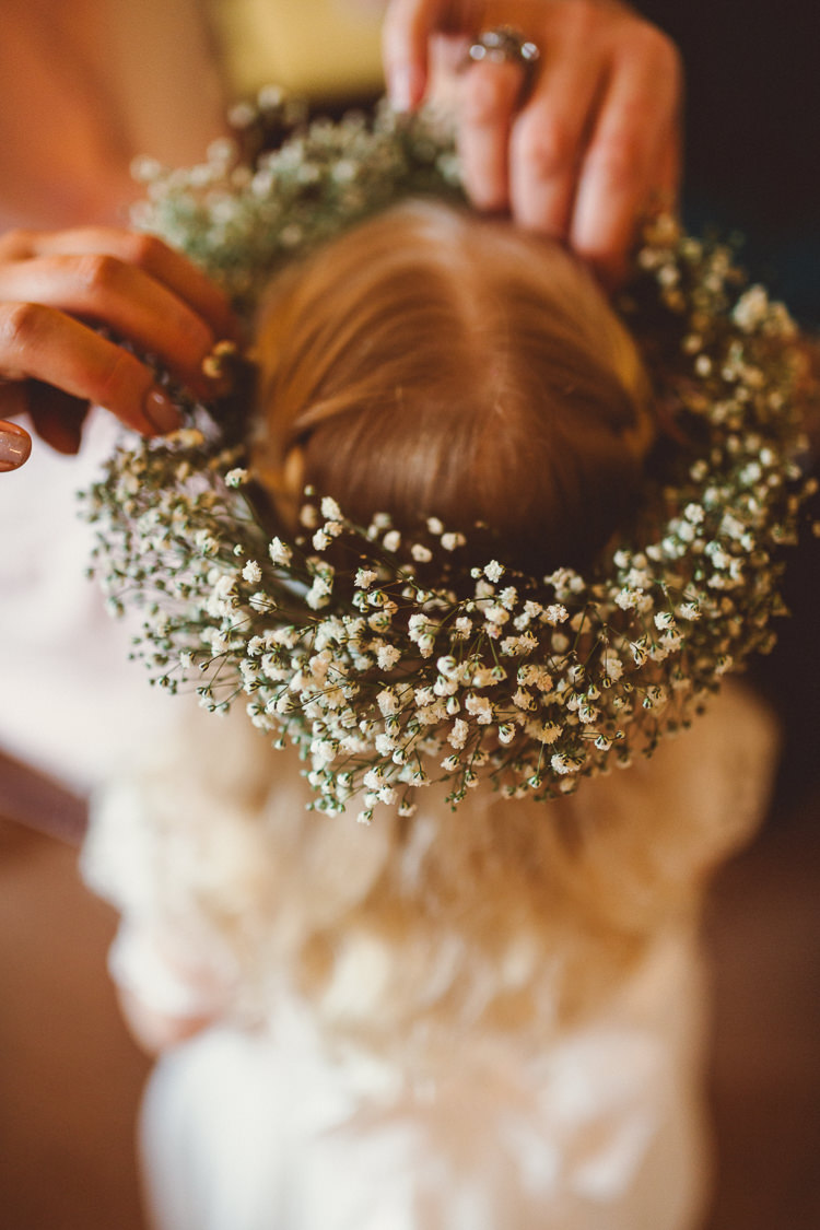 Rustic Homemade Country Tipi Wedding http://www.pottersinstinctphotography.co.uk/
