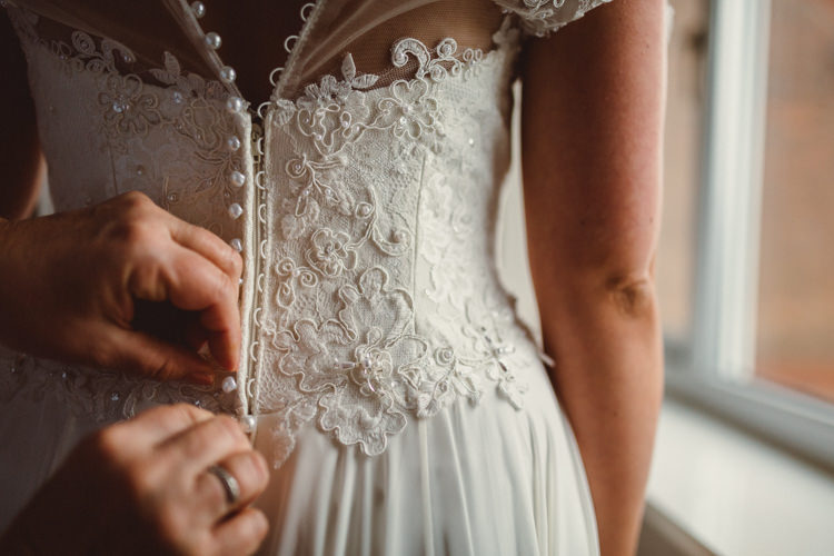 Lace Button Back Dress Gown Rustic Homemade Country Tipi Wedding http://www.pottersinstinctphotography.co.uk/