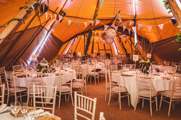 Rustic Homemade Country Tipi Wedding http://www.pottersinstinctphotography.co.uk/