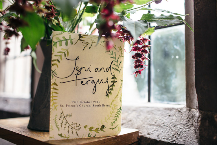 Invitation Stationery Illustrated Minimal Botanical Copper Greenery Wedding http://www.frecklephotography.co.uk/