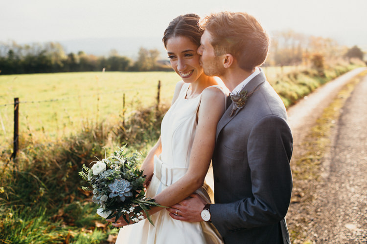 Minimal Botanical Copper Greenery Wedding http://www.frecklephotography.co.uk/