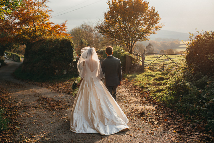 Minimal Botanical Copper Greenery Wedding http://www.frecklephotography.co.uk/