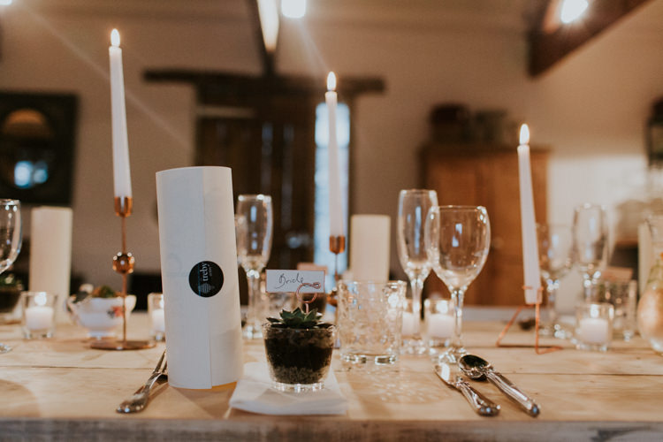 Minimal Botanical Copper Greenery Wedding http://www.frecklephotography.co.uk/