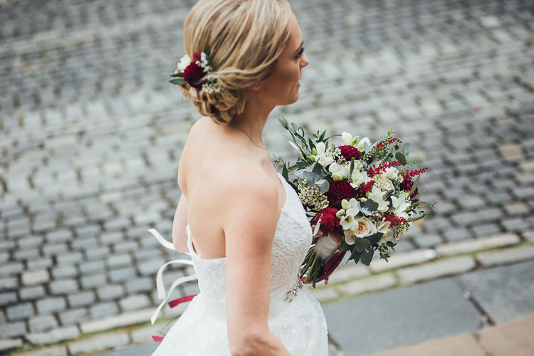 Stylish Lakeside City Wedding http://www.struthphotography.com/