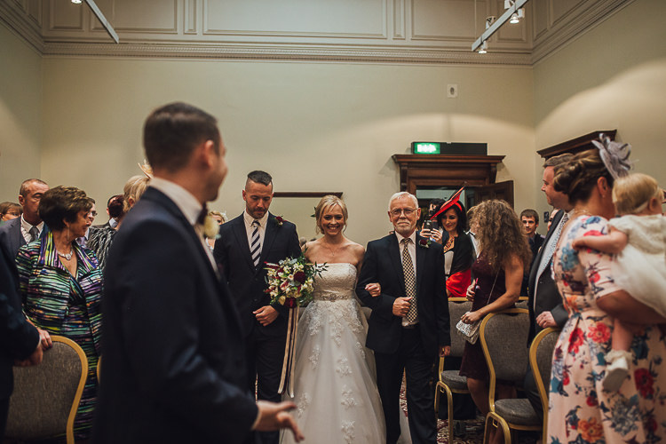 Stylish Lakeside City Wedding http://www.struthphotography.com/