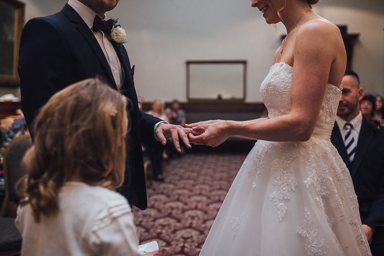 Stylish Lakeside City Wedding http://www.struthphotography.com/