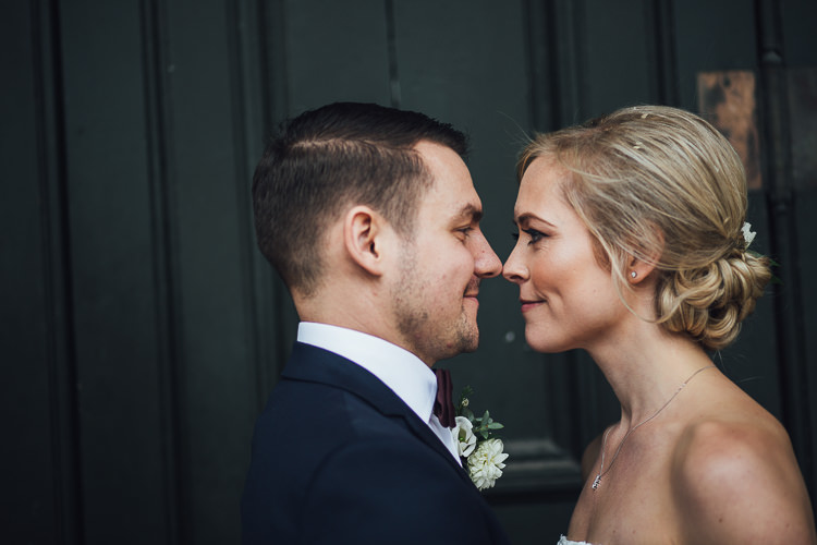 Stylish Lakeside City Wedding http://www.struthphotography.com/