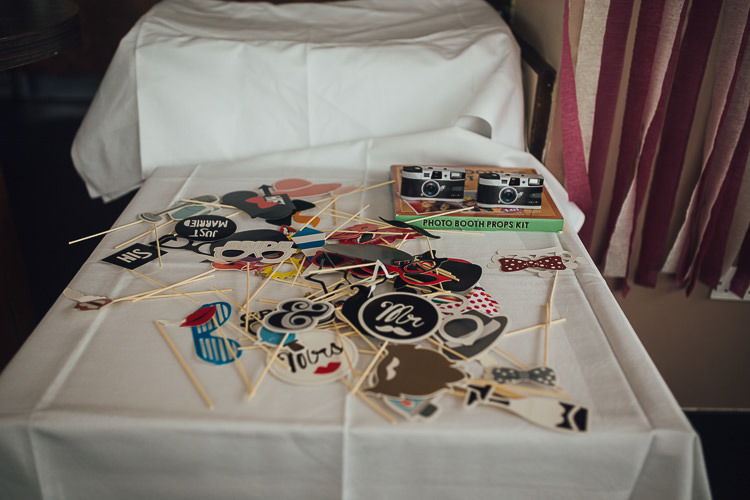 Stylish Lakeside City Wedding http://www.struthphotography.com/