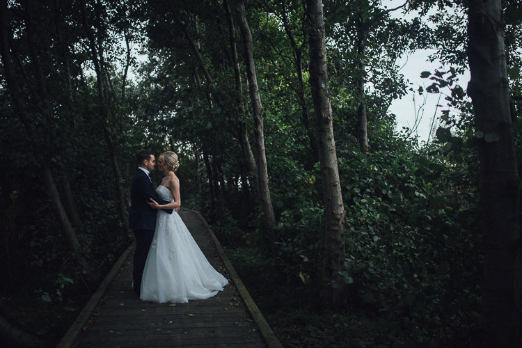 Stylish Lakeside City Wedding http://www.struthphotography.com/