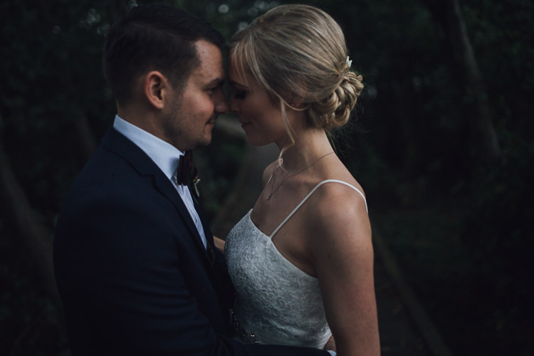 Stylish Lakeside City Wedding http://www.struthphotography.com/