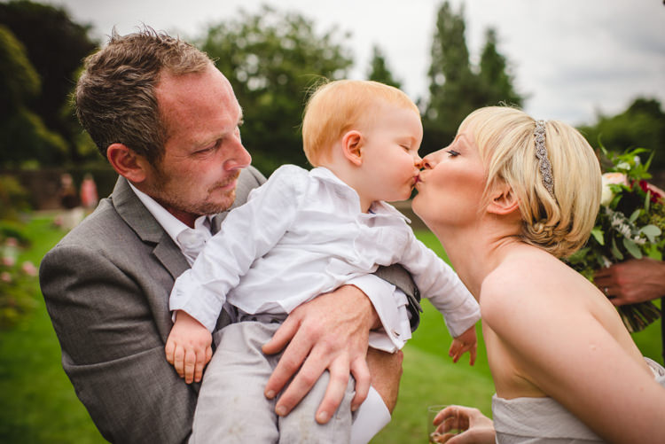 Crafty Fun Personal Arts Centre Wedding http://www.sophieduckworthphotography.com/