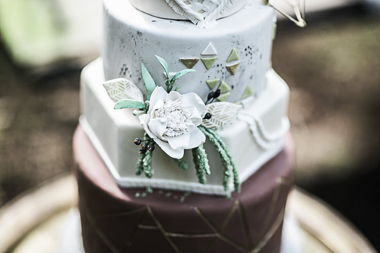 Bohemian Macramé Woodland Wedding Ideas https://samieleephotography.com/