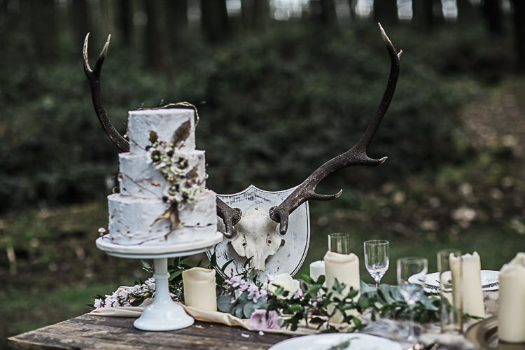 Bohemian Macramé Woodland Wedding Ideas https://samieleephotography.com/