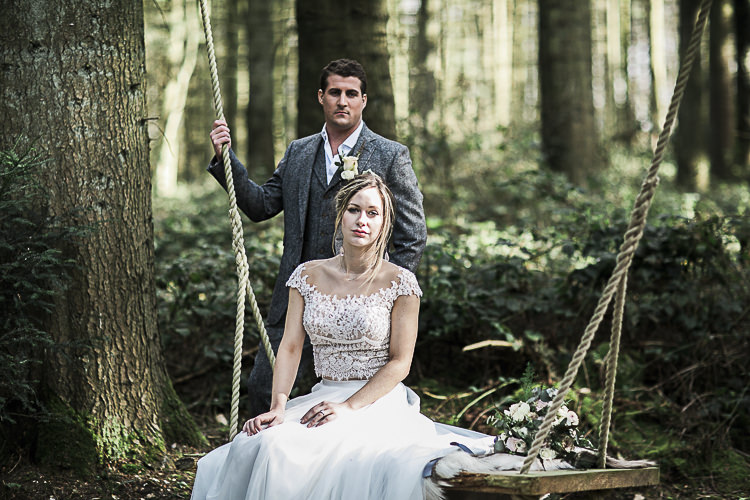 Bohemian Macramé Woodland Wedding Ideas https://samieleephotography.com/