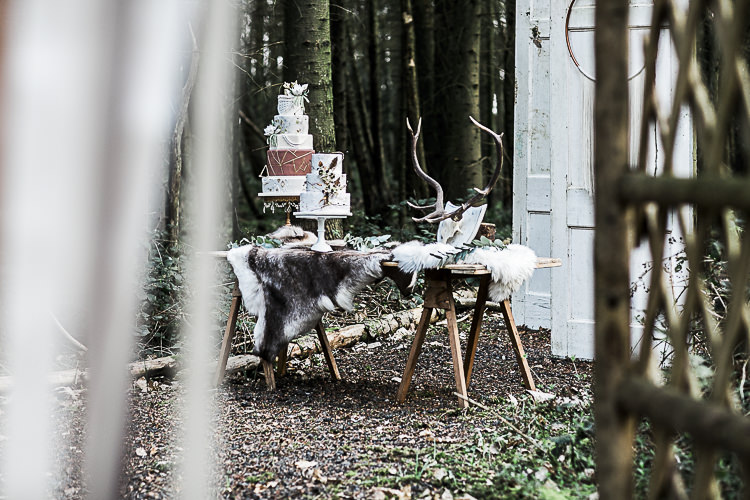 Bohemian Macramé Woodland Wedding Ideas https://samieleephotography.com/