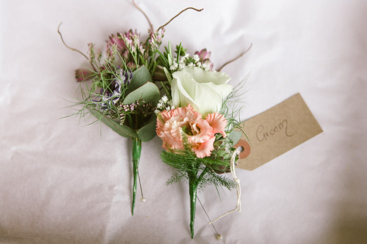 Easter Spring Woodland Wedding http://emmastonerweddings.com/