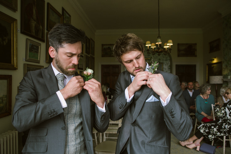 Easter Spring Woodland Wedding http://emmastonerweddings.com/