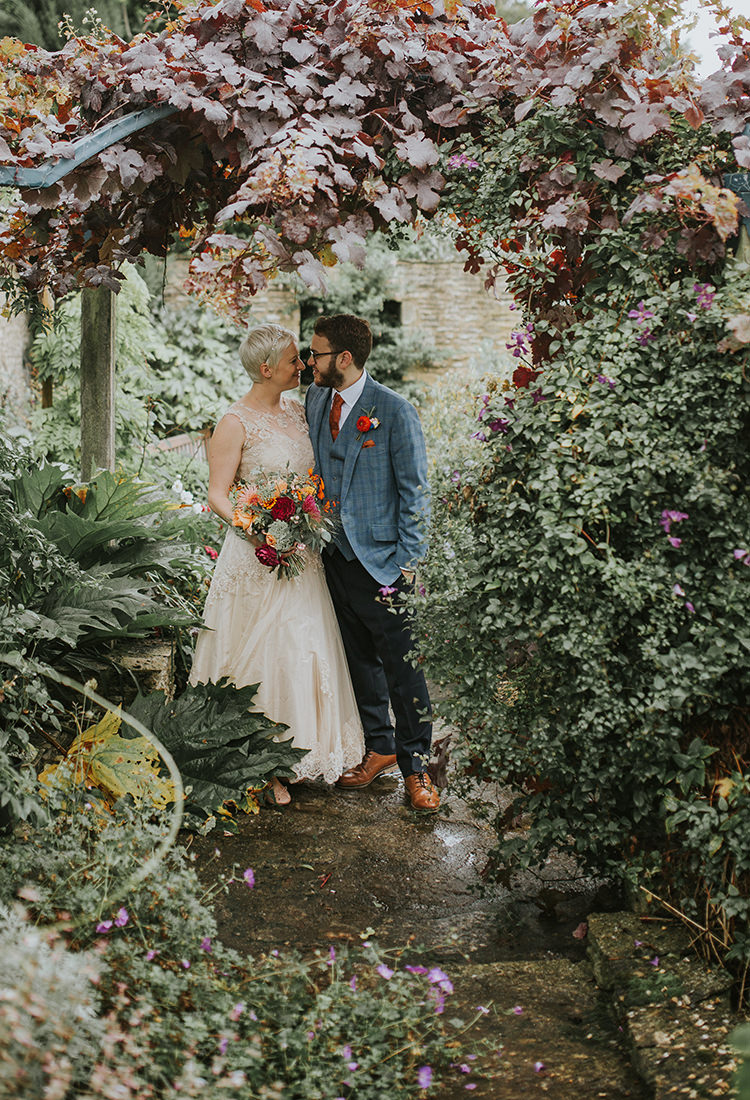 Colourful Quirky Down To Earth Wedding http://jenmarino.com/