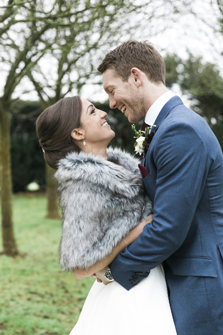 Gorgeously Glam New Years Eve Wedding http://www.photographybykrishanthi.co.uk/