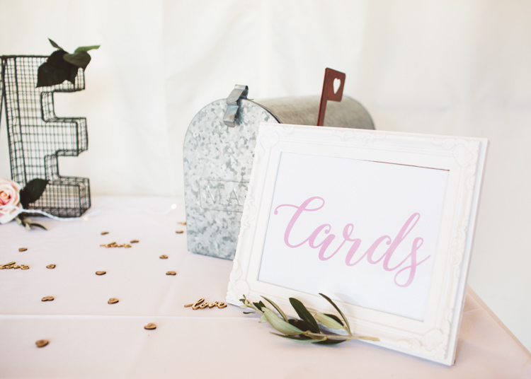 Elegant Unique Pale Pink Tipi Wedding http://holliecarlinphotography.com/