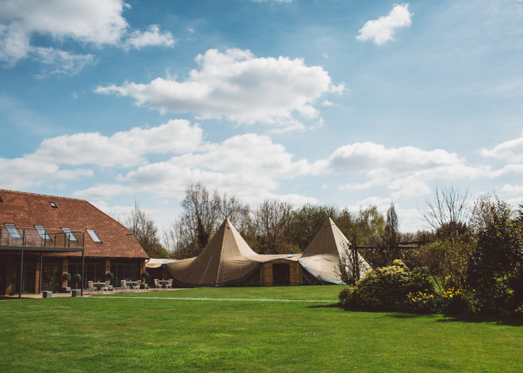 Elegant Unique Pale Pink Tipi Wedding http://holliecarlinphotography.com/