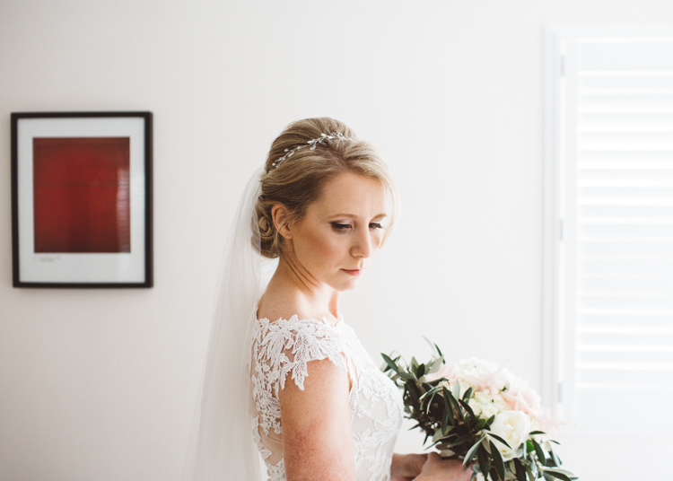 Elegant Unique Pale Pink Tipi Wedding http://holliecarlinphotography.com/