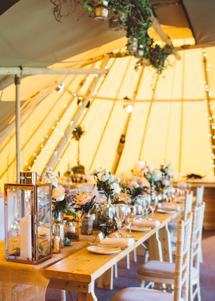 Elegant Unique Pale Pink Tipi Wedding http://holliecarlinphotography.com/
