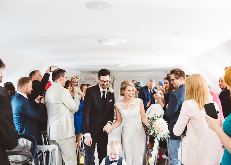 Elegant Unique Pale Pink Tipi Wedding http://holliecarlinphotography.com/