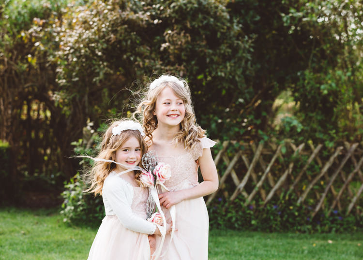 Elegant Unique Pale Pink Tipi Wedding http://holliecarlinphotography.com/
