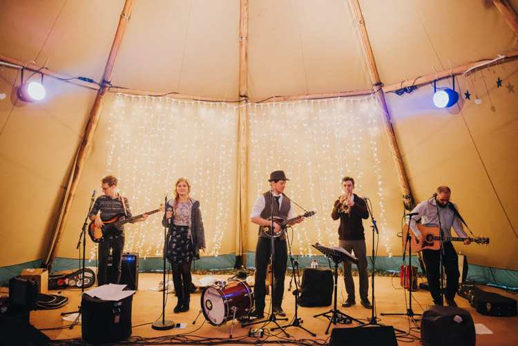 Magical Cosy Forest Tipi Wedding http://katewatersphotography.com/