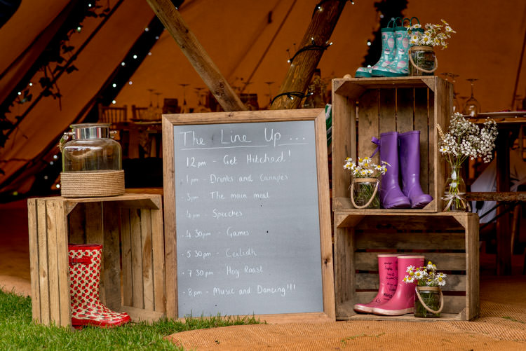 Hippy Festival Travel Wedding http://www.mattbadenoch.com/
