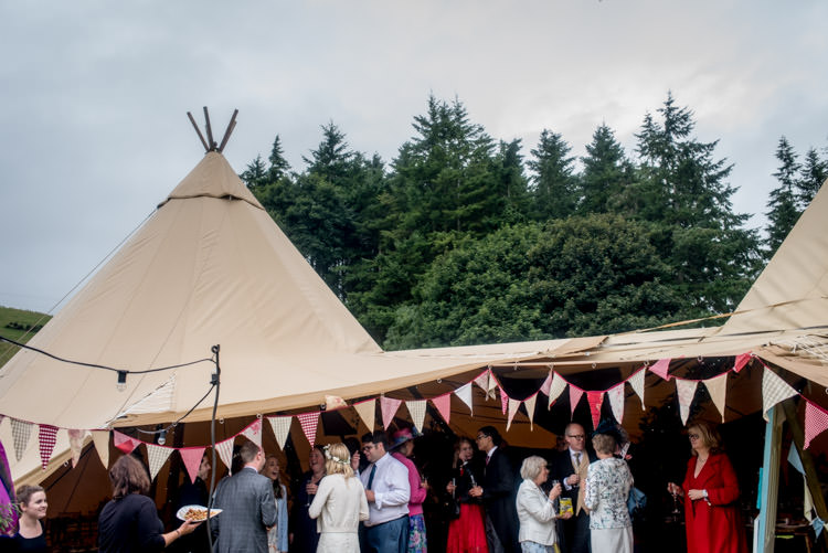 Hippy Festival Travel Wedding http://www.mattbadenoch.com/
