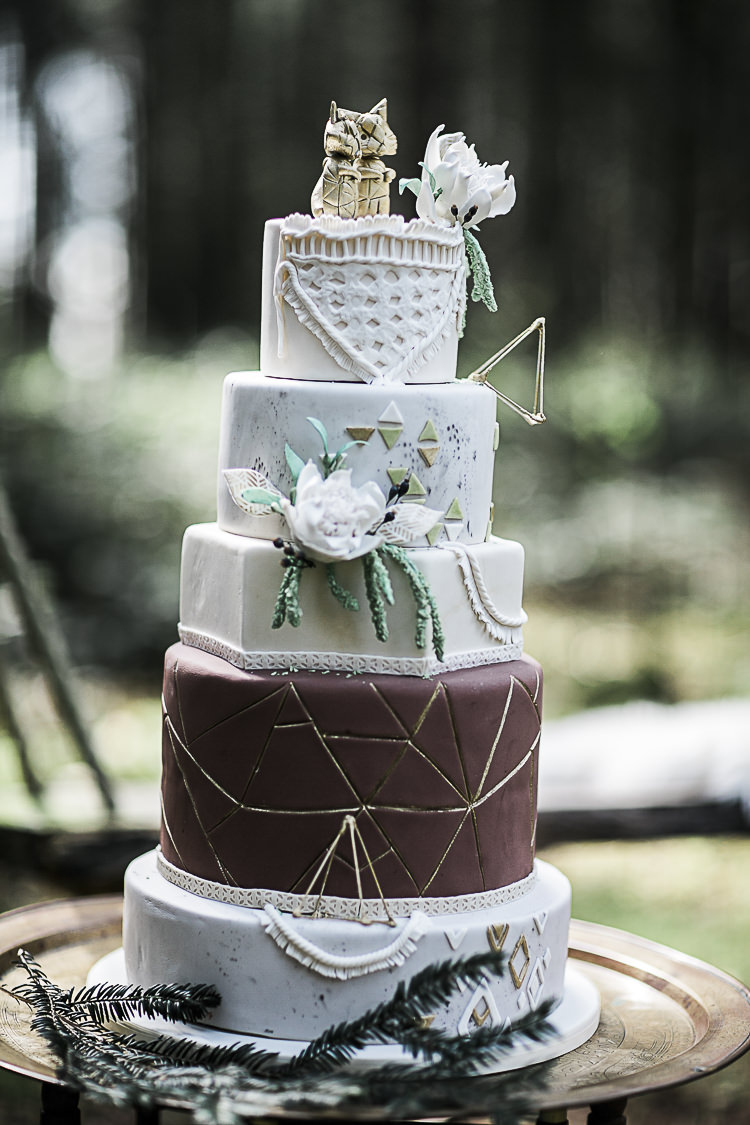 Cake Geometric Whimsical Cool Bohemian Macramé Woodland Wedding Ideas https://samieleephotography.com/