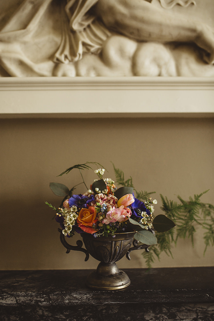 Urn Flowers Rose Tulip Wax Decor Dutch Masters Wedding Inspiration https://www.kindredphotography.co.uk/
