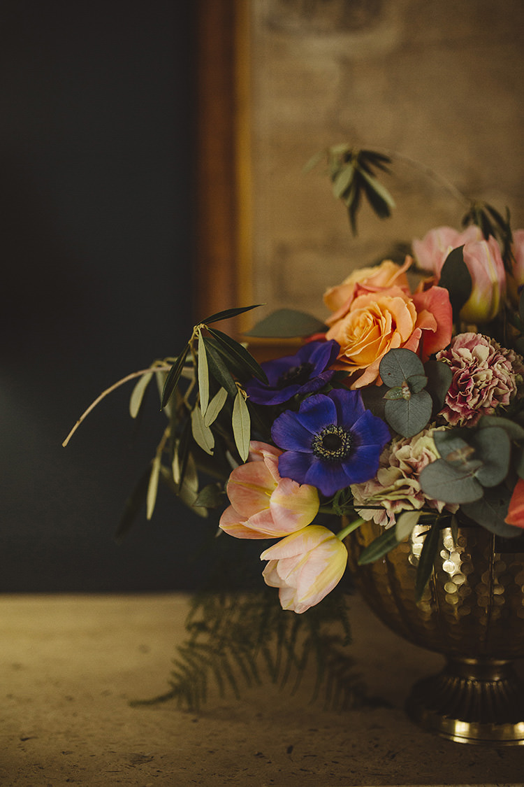 Tulip Rose Flowers Blue Peach Dutch Masters Wedding Inspiration https://www.kindredphotography.co.uk/