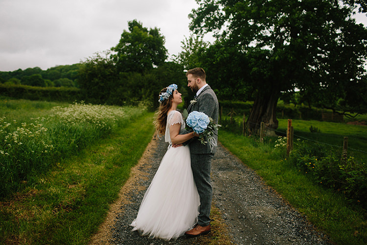 Indie Outdoorsy Cowshed DIY Wedding http://www.danhoughphoto.com/