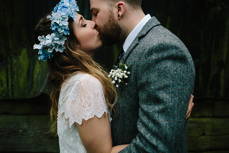 Indie Outdoorsy Cowshed DIY Wedding http://www.danhoughphoto.com/