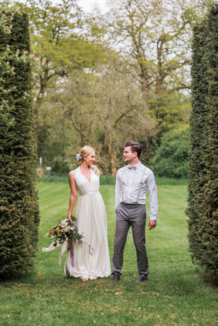 First Look Wedding Ideas Country Estate Garden http://annamorganphotography.co.uk/