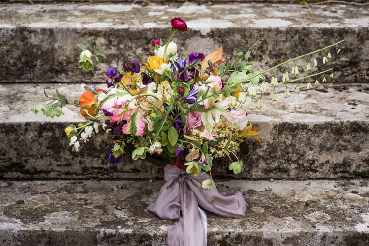 Bouquet Flowers Wild Natural Whimsical Bride Bridal Ranunculus Lavender Silk Ribbon First Look Wedding Ideas Country Estate Garden http://annamorganphotography.co.uk/