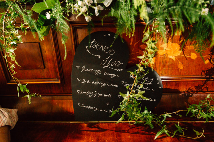 Delightfully Stylish Spring Wedding in the Lake District http://jamiedunnphotography.com/