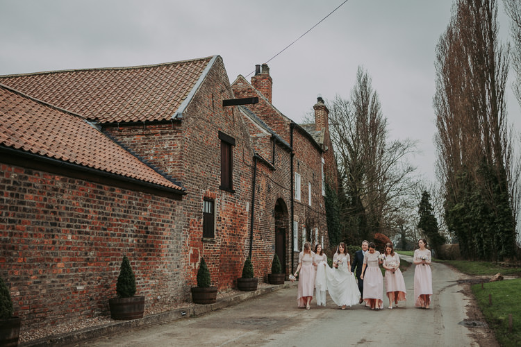 Rustic Charm Contemporary Pastel Barn Wedding http://www.bloomweddings.co.uk/