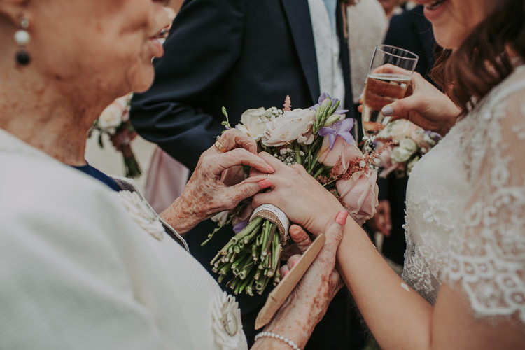Rustic Charm Contemporary Pastel Barn Wedding http://www.bloomweddings.co.uk/
