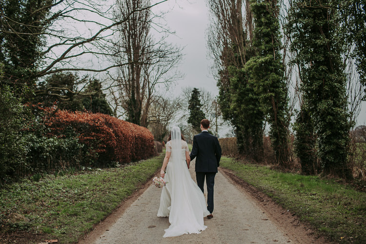 Rustic Charm Contemporary Pastel Barn Wedding http://www.bloomweddings.co.uk/